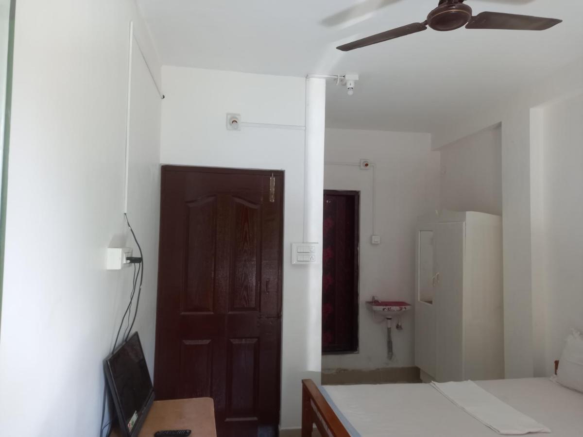 Parisha Residency- Temple Side Hotel Chidambaram Ngoại thất bức ảnh